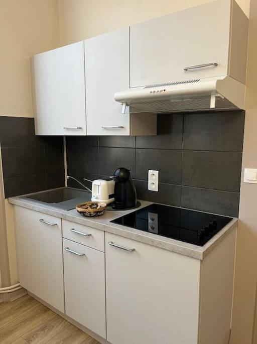 Duplex Confort Hotel De Ville 2 Chambres 2 Sdb 昂古莱姆 外观 照片